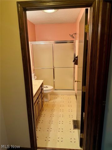 1362 Turkeyfoot Lake Road, Barberton, OH 44203