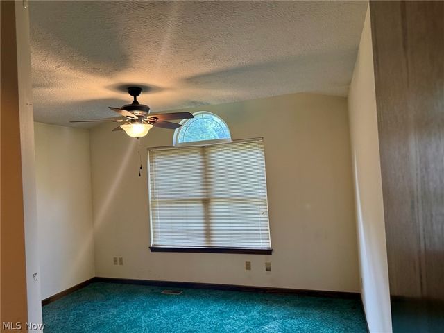 1362 Turkeyfoot Lake Road, Barberton, OH 44203