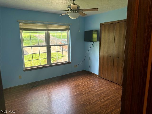 1362 Turkeyfoot Lake Road, Barberton, OH 44203