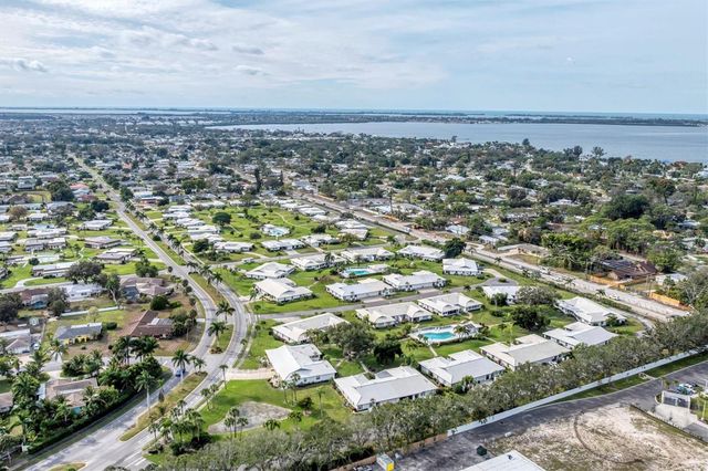 7401 7TH AVENUE W 5807, Bradenton, FL 34209