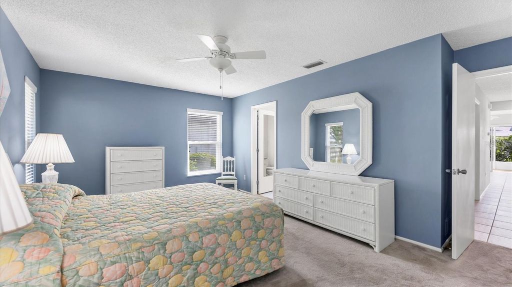 Image 20 of property listing at 7401 7TH AVENUE W 5807, Bradenton, FL 34209