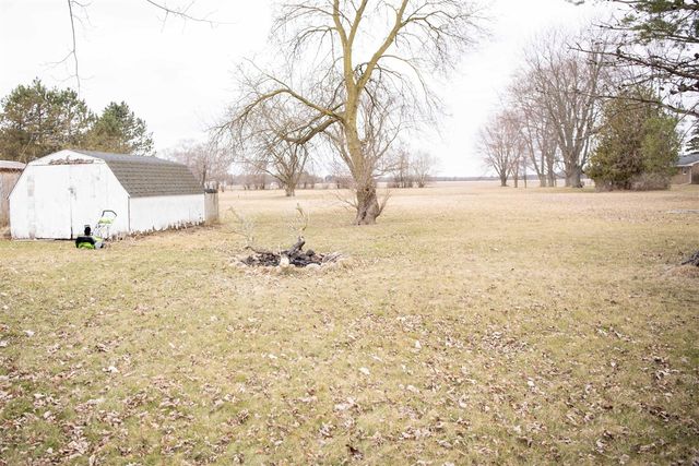 545 N Midland Street, Merrill, MI 48637