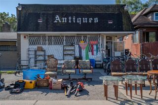 11109 Morang Drive, Detroit, MI 48224