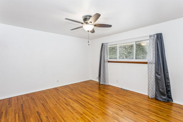 6330 E Orme St, Wichita, KS 67218