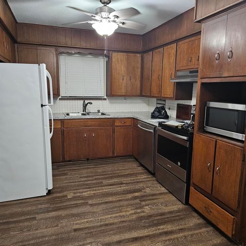 6330 E Orme St, Wichita, KS 67218