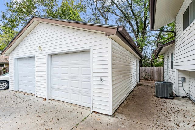 6330 E Orme St, Wichita, KS 67218