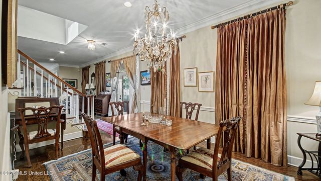 1 Pond Side Drive, Jackson, MS 39211