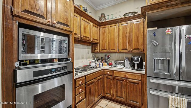 1 Pond Side Drive, Jackson, MS 39211