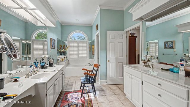 1 Pond Side Drive, Jackson, MS 39211
