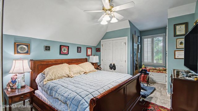 1 Pond Side Drive, Jackson, MS 39211