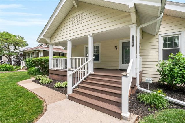 2105 HIGHLAND Avenue, Davenport, IA 52803