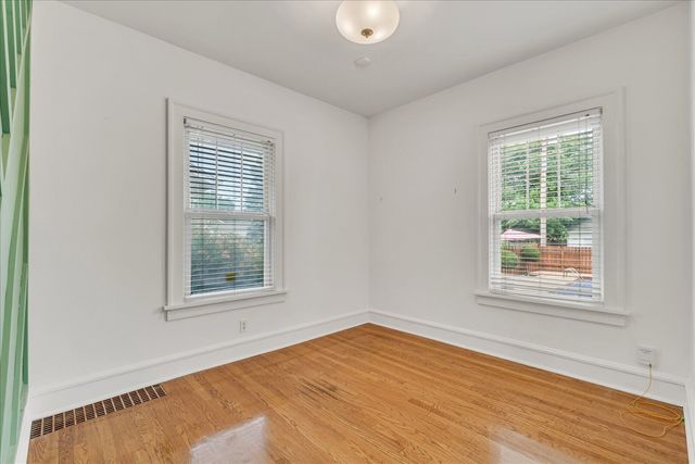 2105 HIGHLAND Avenue, Davenport, IA 52803