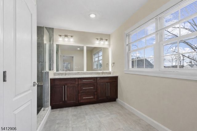 7 Dobson Rd, Edison Twp., NJ 08817