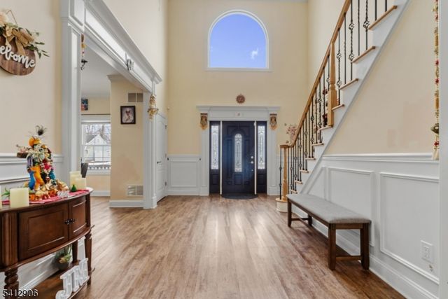 7 Dobson Rd, Edison Twp., NJ 08817