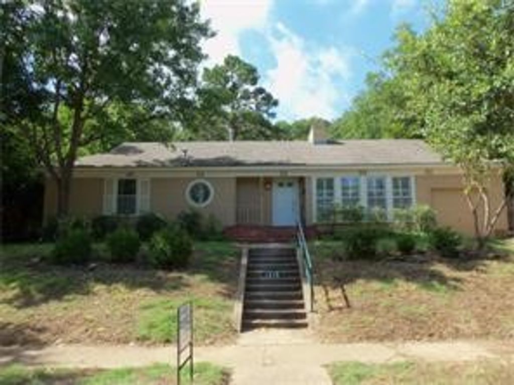 1315 Panhandle Street, Denton, TX 76201