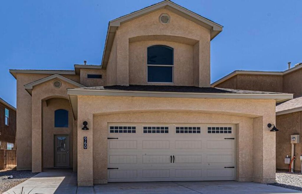 960 FIREWHEEL Loop, Los Lunas, NM 87031