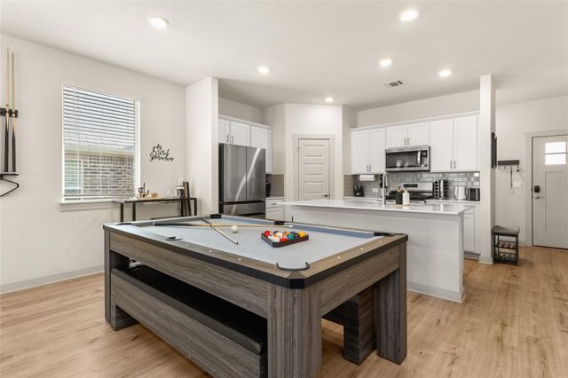 10513 Defender TRL, Austin, TX 78754