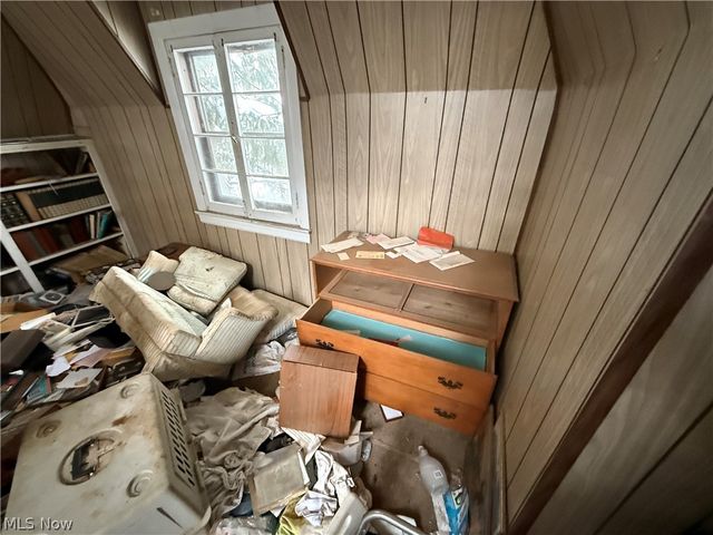 16321 Stockbridge Avenue, Cleveland, OH 44128