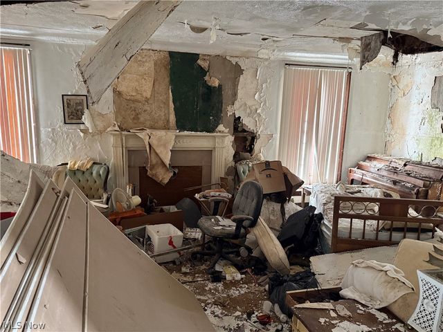 16321 Stockbridge Avenue, Cleveland, OH 44128