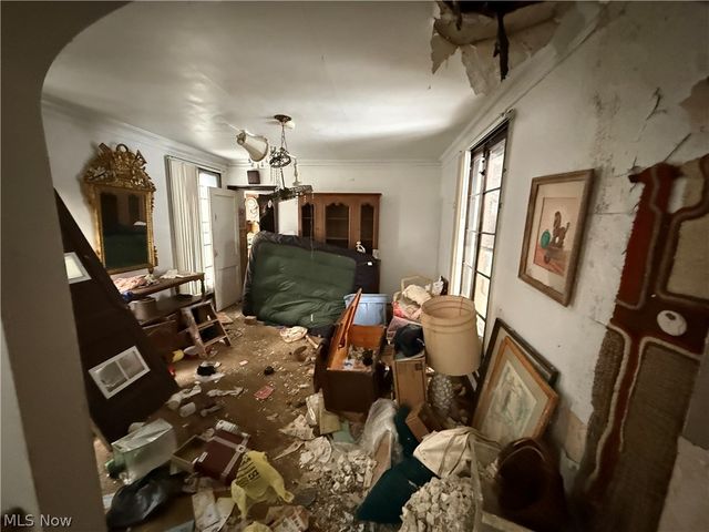 16321 Stockbridge Avenue, Cleveland, OH 44128