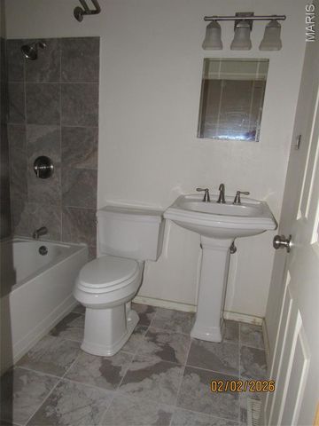 245 Alma Drive, Hazelwood, MO 63042