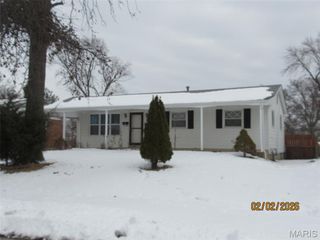 245 Alma Drive, Hazelwood, MO 63042