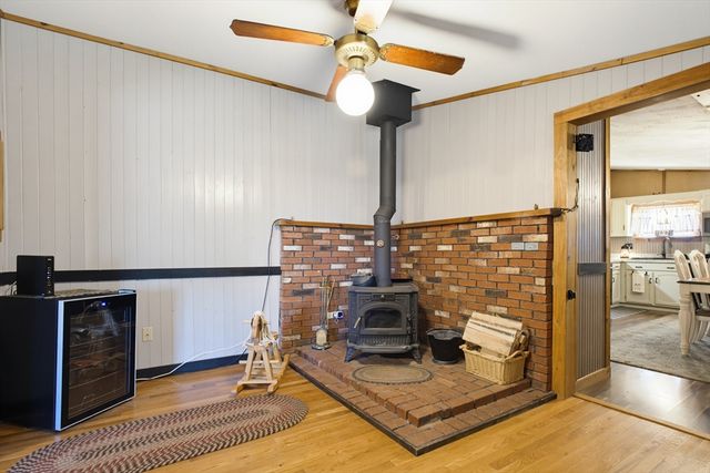 4 Cheney, Blackstone, MA 01504