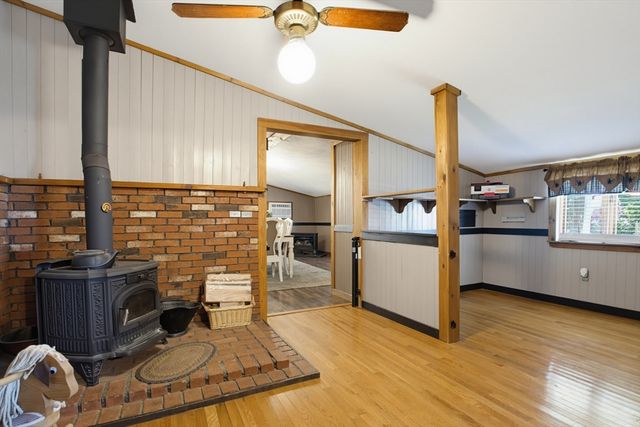 4 Cheney, Blackstone, MA 01504