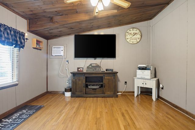 4 Cheney, Blackstone, MA 01504