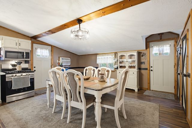 4 Cheney, Blackstone, MA 01504