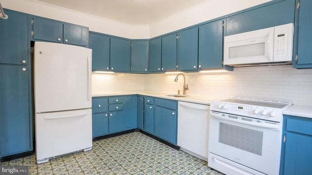 9228 E PARKHILL DR, Bethesda, MD 20814