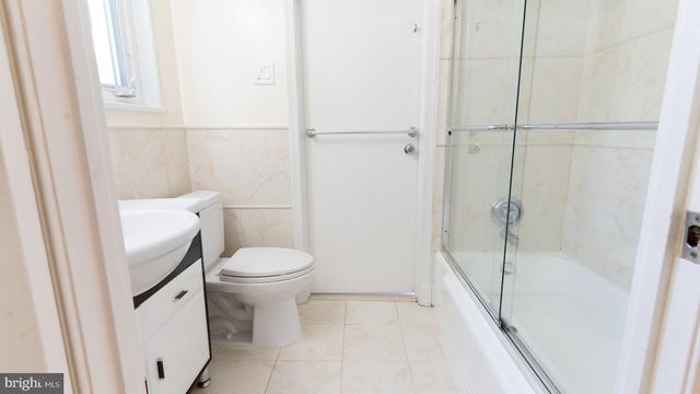9228 E PARKHILL DR, Bethesda, MD 20814
