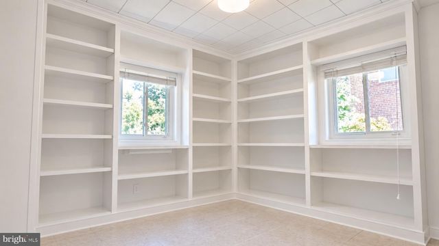 9228 E PARKHILL DR, Bethesda, MD 20814