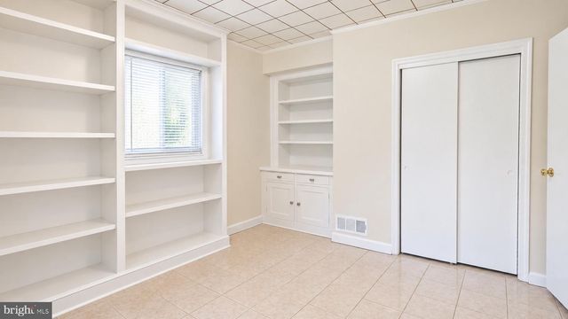 9228 E PARKHILL DR, Bethesda, MD 20814
