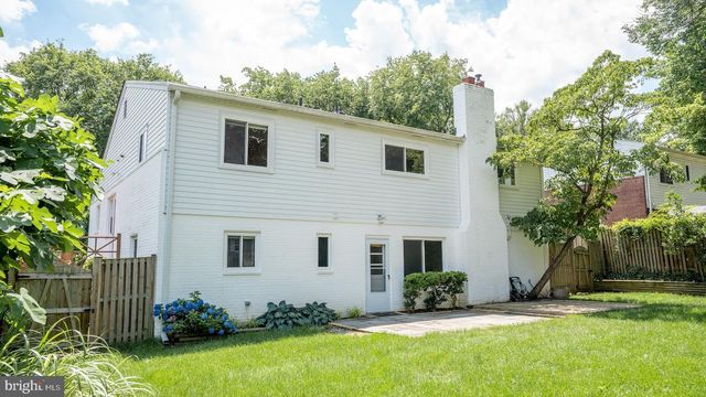 9228 E PARKHILL DR, Bethesda, MD 20814