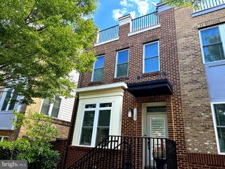 1137 S MONROE ST S, Arlington, VA 22204