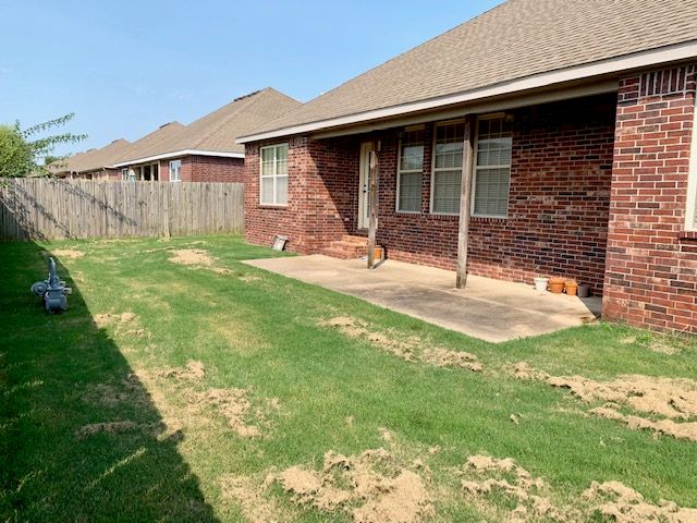 6106 S 36th Street, Rogers, AR 72758