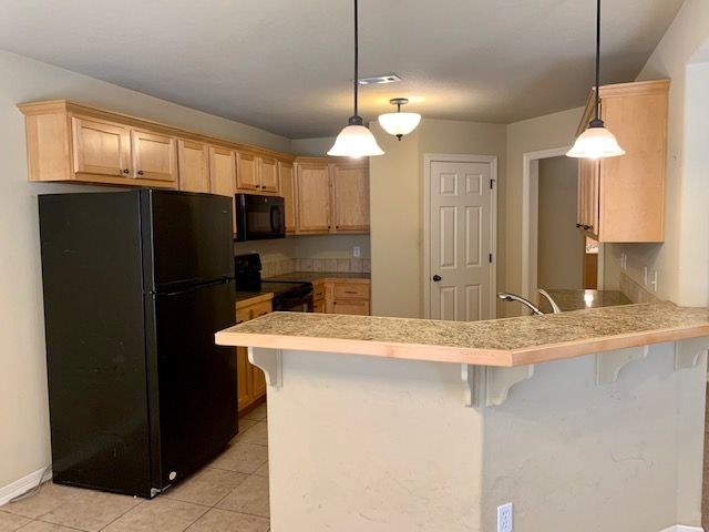 6106 S 36th Street, Rogers, AR 72758