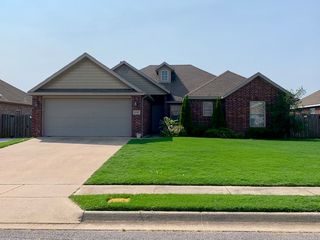 6106 S 36th Street, Rogers, AR 72758