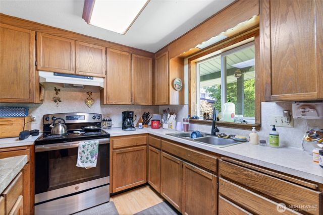 26508 132nd Avenue SE, Kent, WA 98042