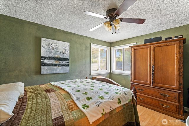26508 132nd Avenue SE, Kent, WA 98042