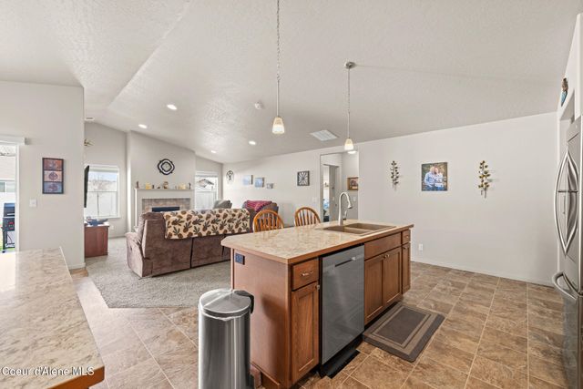 4089 W Belgrave Way, Hayden, ID 83835