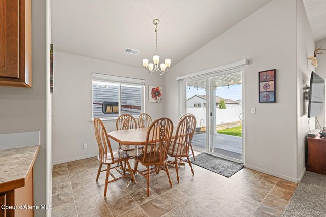 4089 W Belgrave Way, Hayden, ID 83835