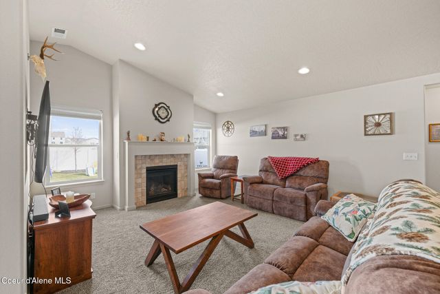 4089 W Belgrave Way, Hayden, ID 83835