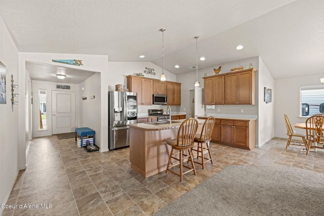 4089 W Belgrave Way, Hayden, ID 83835