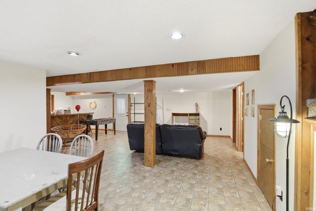 2208 Hearthstone Drive, Fort Wayne, IN 46804