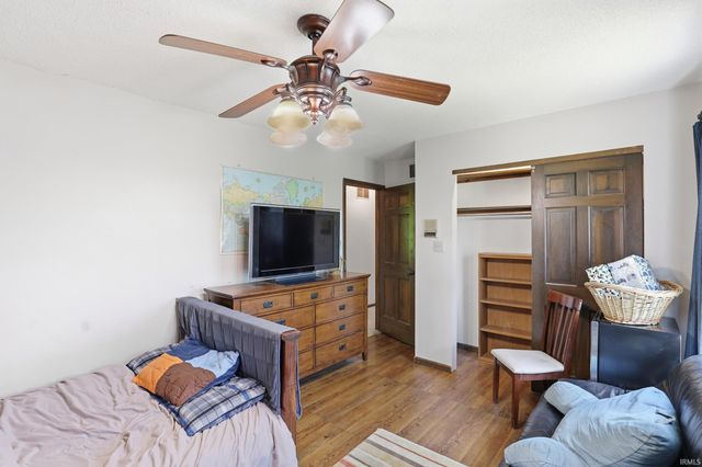 2208 Hearthstone Drive, Fort Wayne, IN 46804