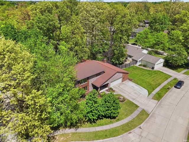 2208 Hearthstone Drive, Fort Wayne, IN 46804