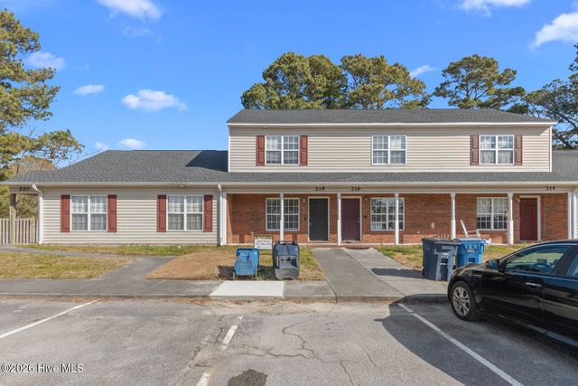 218 Palace Circle, Jacksonville, NC 28546