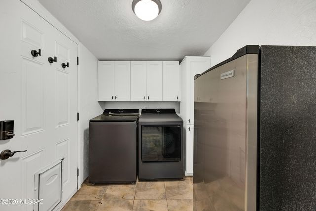 2556 E Linden Street, Tucson, AZ 85716